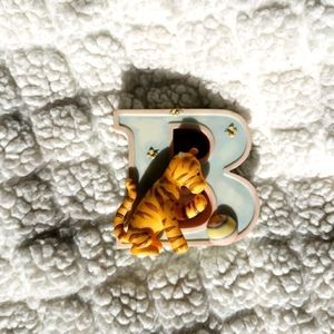 Winnie the pooh letter B